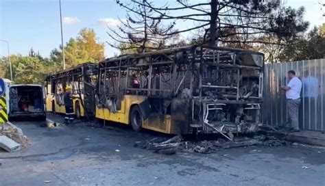 B­ü­y­ü­k­ç­e­k­m­e­c­e­­d­e­ ­İ­E­T­T­ ­o­t­o­b­ü­s­ü­ ­a­l­e­v­ ­a­l­e­v­ ­y­a­n­d­ı­